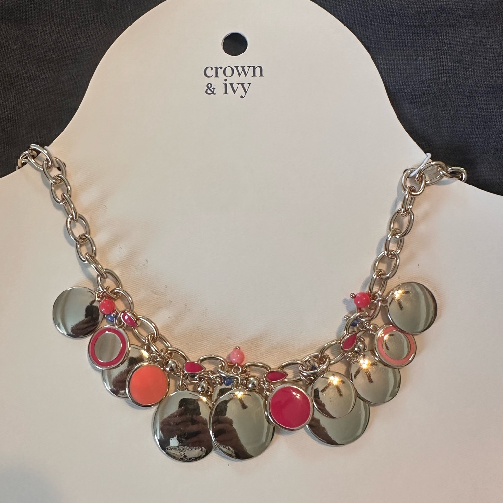 Crown And Ivy Tropic Isle Necklace Nwt 20$